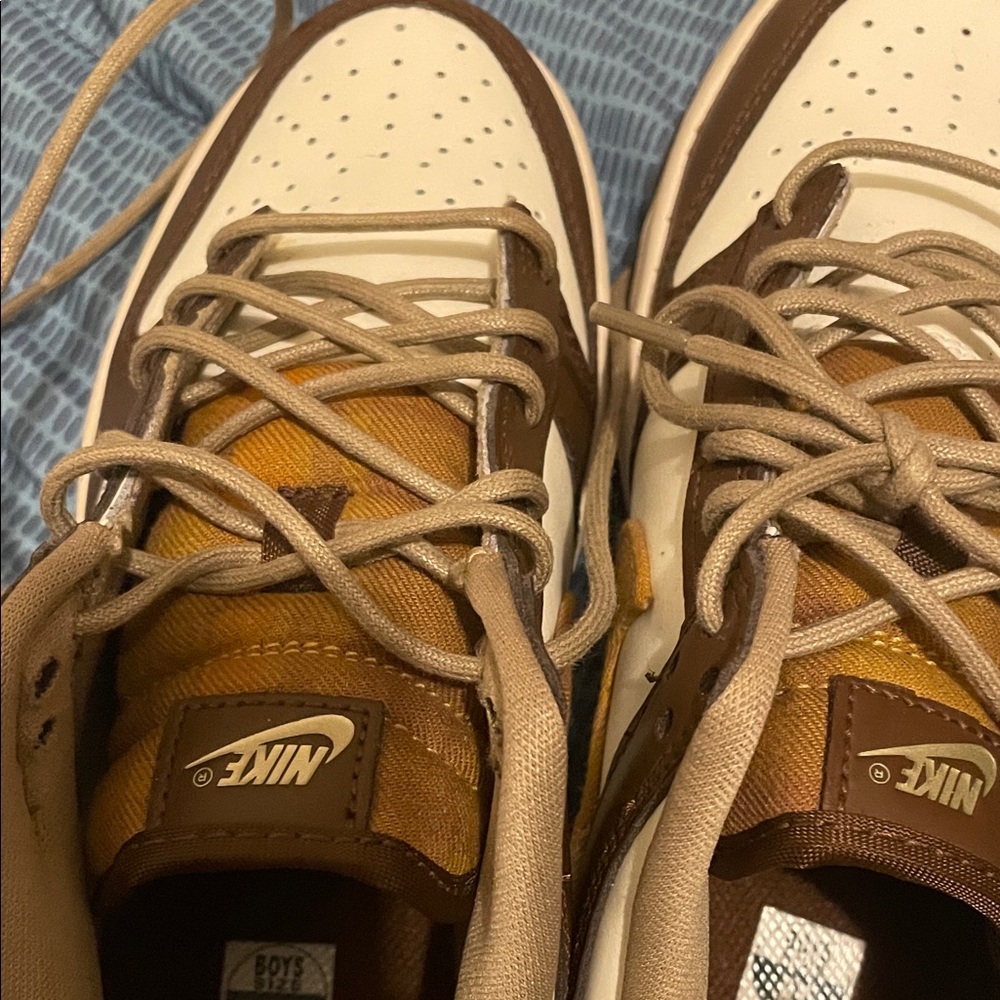 Nike Kids Brown and White Sneakers - Picture 5 of 5